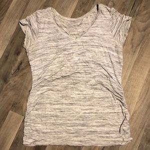 Short sleeve maternity shirt